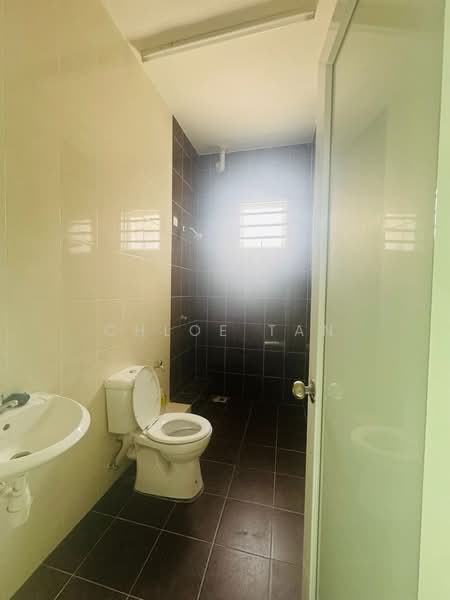 Maple Residence untuk Untuk Dijual - RM 818,000, Apr 2026 - Bathroom - PropertyGuru.com.my