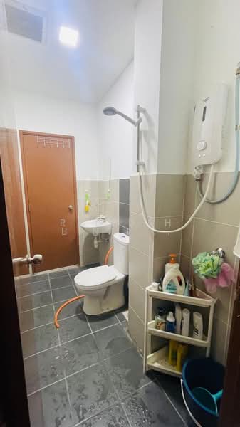 Rumah Teres 2 Tingkat untuk Dijual di Taman Desiran Bayu (Puchong) - Rafedah Binti Abdul Aziz - Bathroom - PropertyGuru.com.my