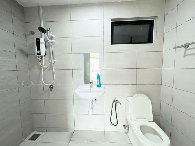 Condominium for Sale at Residensi Rampai II - Zarema Kulbuzheva - Bathroom - PropertyGuru.com.my