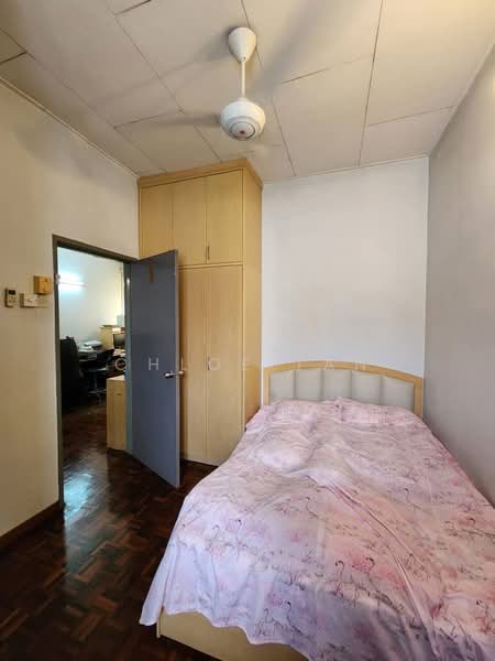 2-storey Terraced House for Sale in Taman Inderawasih (Perai) - Chloe Tan - Bedroom - PropertyGuru.com.my