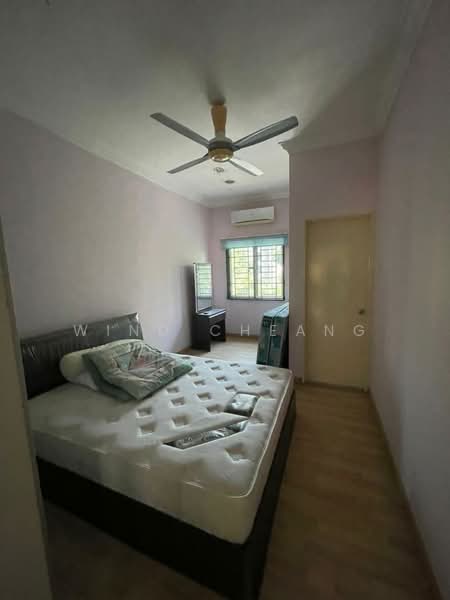 3-storey Terraced House for Sale in Bandar Kinrara (Selangor) - Wind Cheang - Bedroom - PropertyGuru.com.my