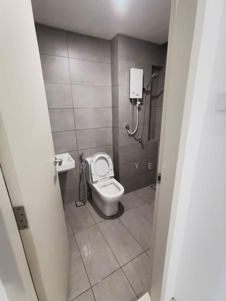 Service Residence for Rent at Vivo Executive Apartment - Jayden Yeap - Bathroom - PropertyGuru.com.my
