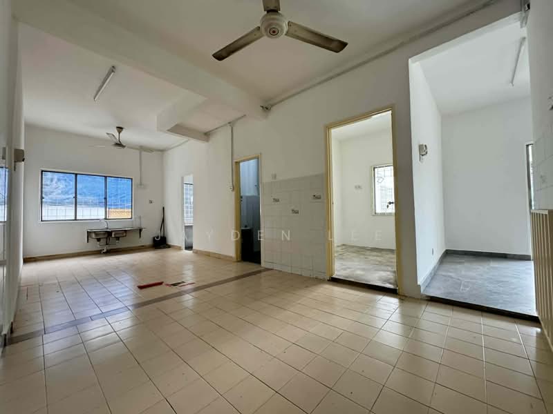 2-storey Terraced House for Rent in Puchong (Selangor) - Jayden Lee - Living Room - PropertyGuru.com.my