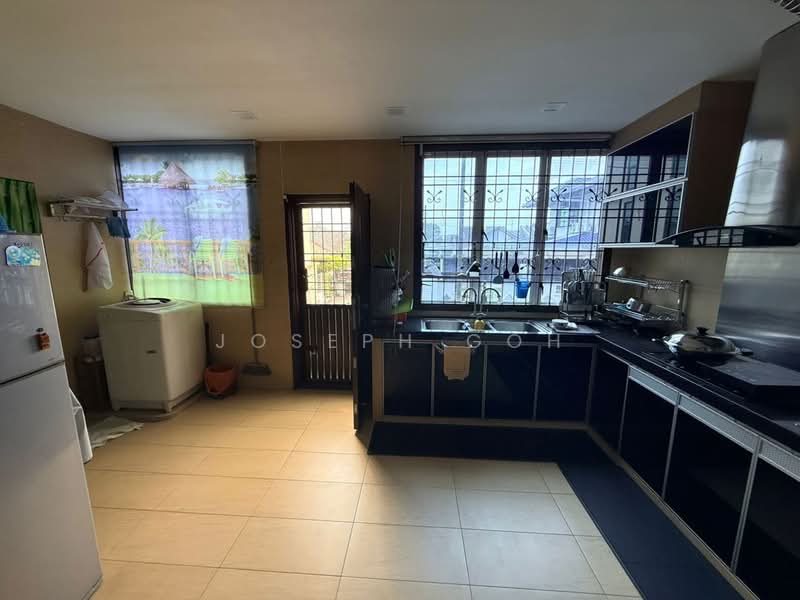 2-storey Terraced House for Sale in Taman Molek (Johor Bahru) - Joseph Goh - Kitchen - PropertyGuru.com.my