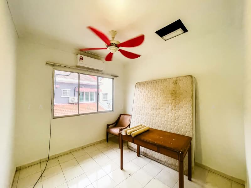2-storey Terraced House for Sale in Taman Sutera (Kajang) - Zarema Kulbuzheva - Interior - PropertyGuru.com.my