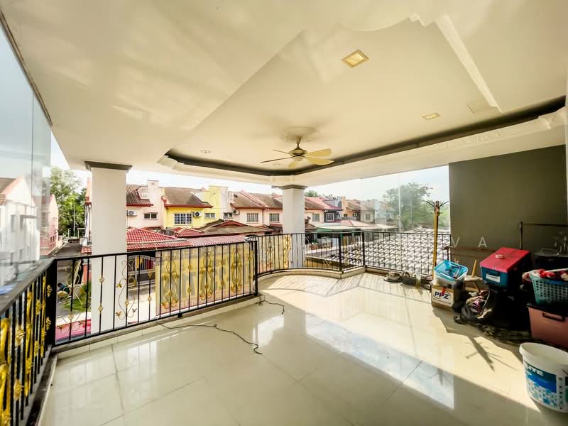 2-storey Terraced House for Sale in Taman Sutera (Kajang) - Zarema Kulbuzheva - Balcony - PropertyGuru.com.my