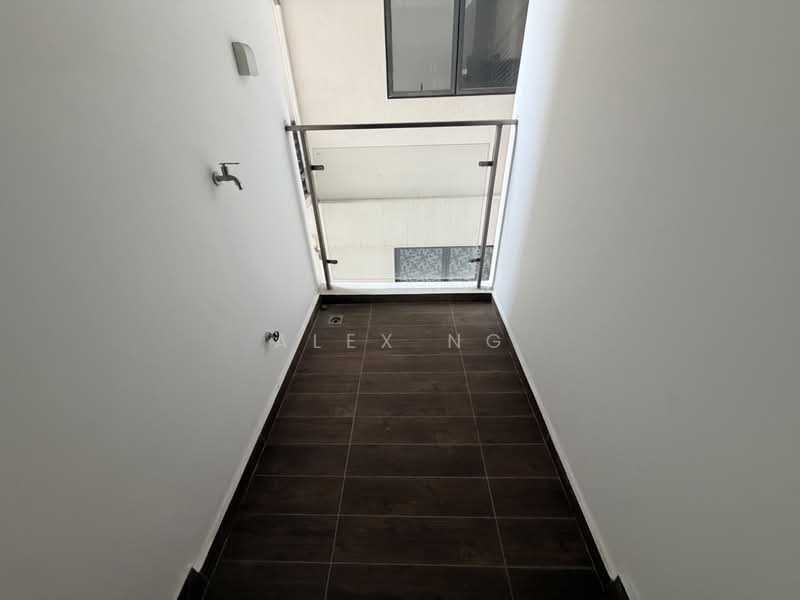 Condominium for Sale at Kings Bay @ Country Garden Danga Bay - Alex Ng - Corridor - PropertyGuru.com.my