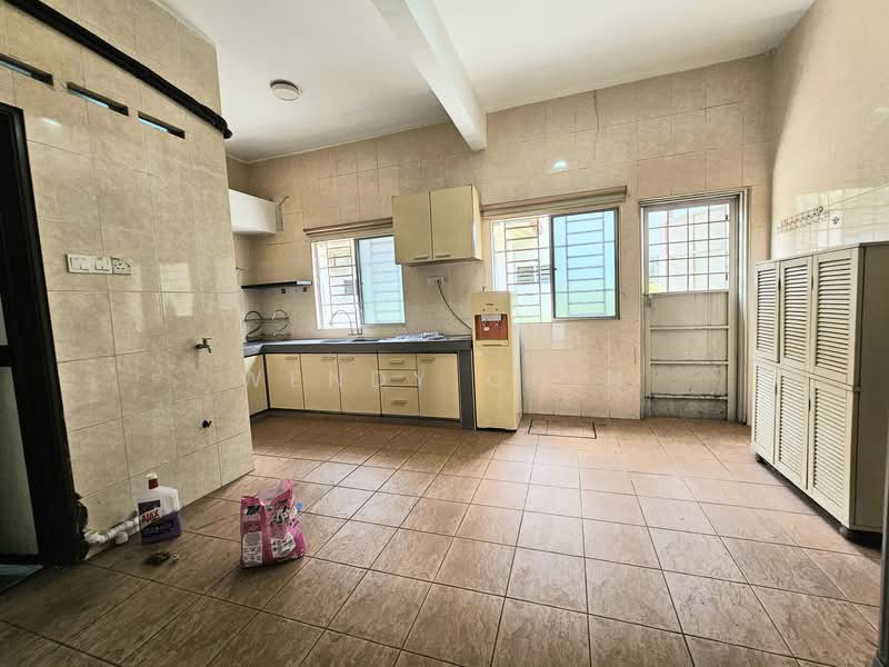 Taman Puchong Tekali untuk Untuk Dijual - RM 588,000, Mac 2026 - Kitchen - PropertyGuru.com.my