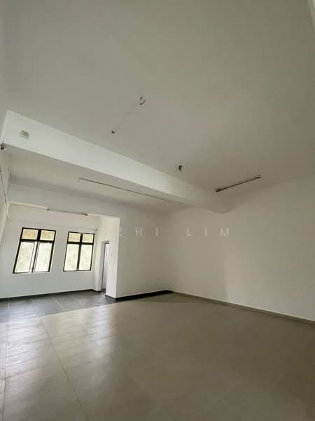 Shop / Office for Rent in Taman Perling (Labis) - Yuzhi Lim - Interior - PropertyGuru.com.my
