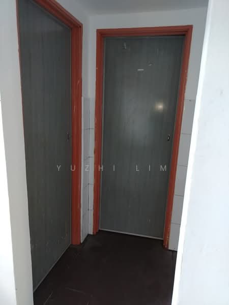 Shop / Office for Rent in Taman Perling (Labis) - Yuzhi Lim - Interior - PropertyGuru.com.my
