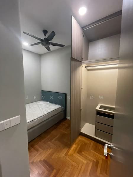 Service Residence for Sale at Bloomsvale Menara Vista Petaling - Jenson Low - Bedroom - PropertyGuru.com.my