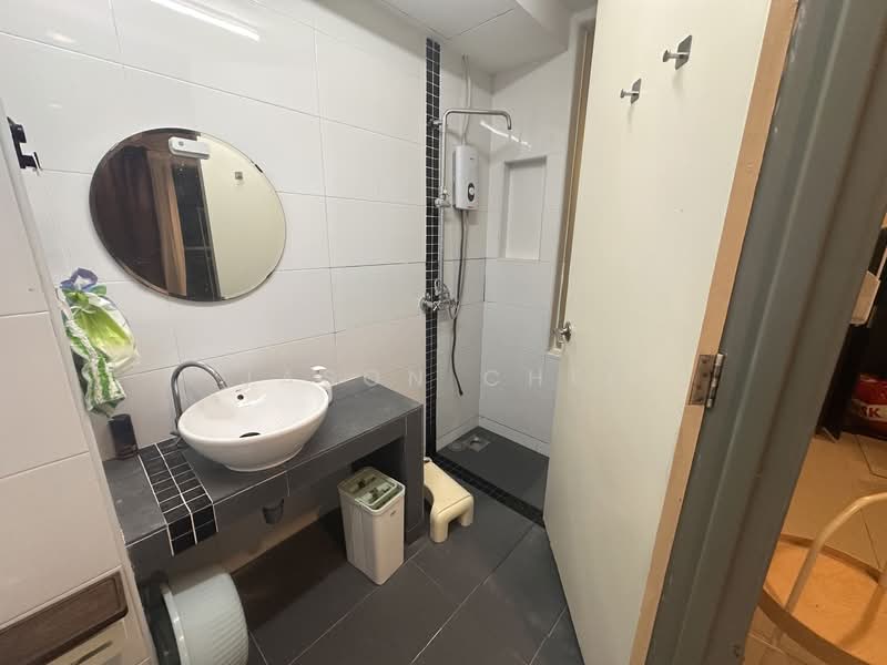 Ritze Perdana 2 untuk Untuk Disewa - RM 1,500 /bulan, Apr 2026 - Bathroom - PropertyGuru.com.my