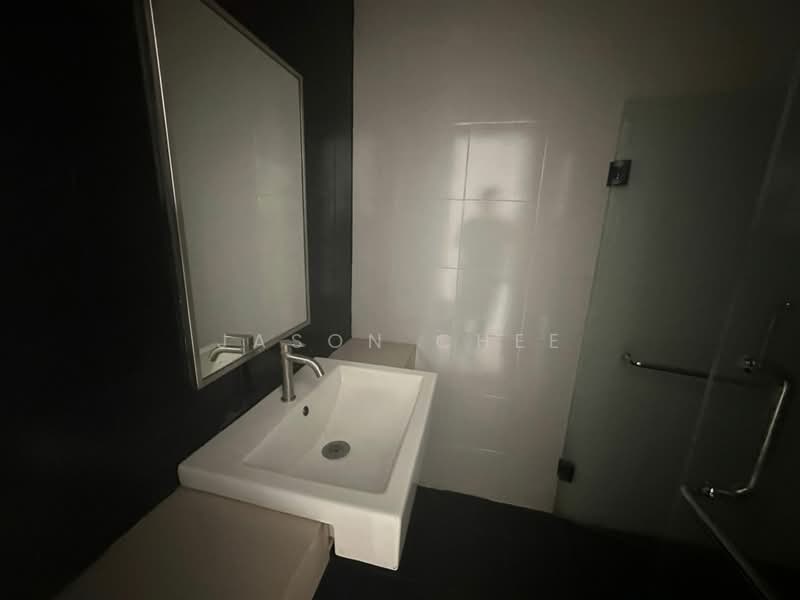 Centrestage Designer Suite untuk Untuk Disewa - RM 1,250 /bulan, Apr 2026 - Bathroom - PropertyGuru.com.my