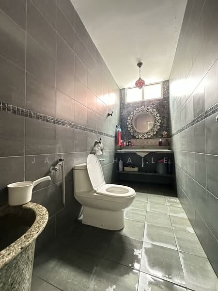 Semi-Detached House for Sale in Sungai Ara (Penang) - Jacyntha Lee - Bathroom - PropertyGuru.com.my