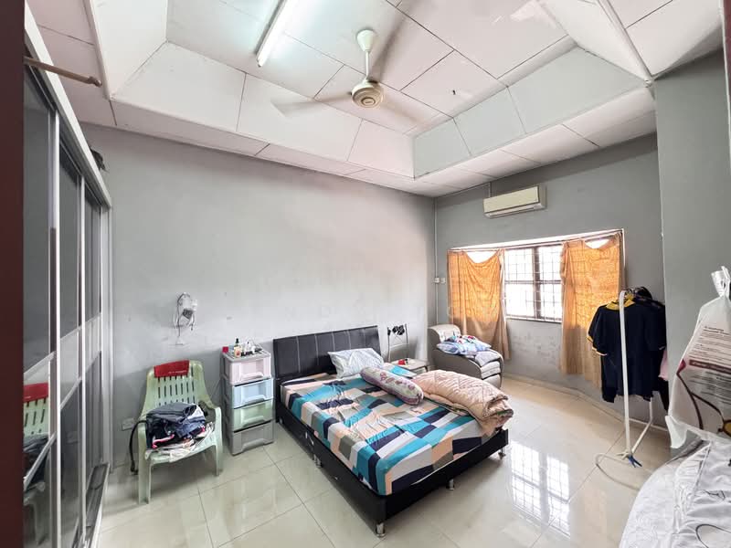 Rumah Teres 2 Tingkat untuk Dijual di Taman Sri Putri (Skudai) - Wendy Too - Bedroom - PropertyGuru.com.my