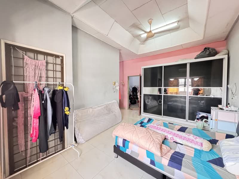 Rumah Teres 2 Tingkat untuk Dijual di Taman Sri Putri (Skudai) - Wendy Too - Bedroom - PropertyGuru.com.my