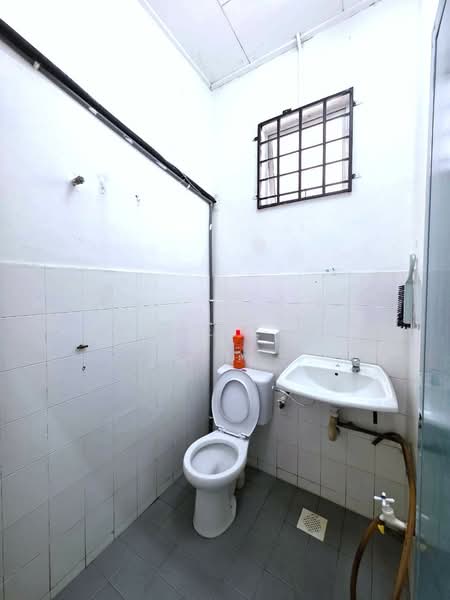 Taman Megah Ria untuk Untuk Dijual - RM 478,000, Apr 2026 - Bathroom - PropertyGuru.com.my