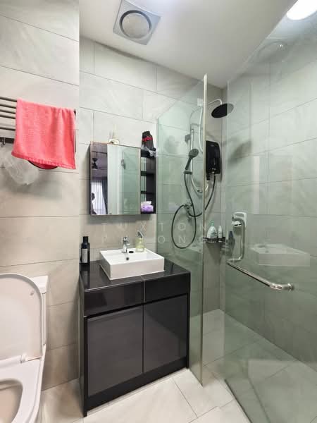 Service Residence for Sale at Sky Trees - Tuxton Phiong - Bathroom - PropertyGuru.com.my
