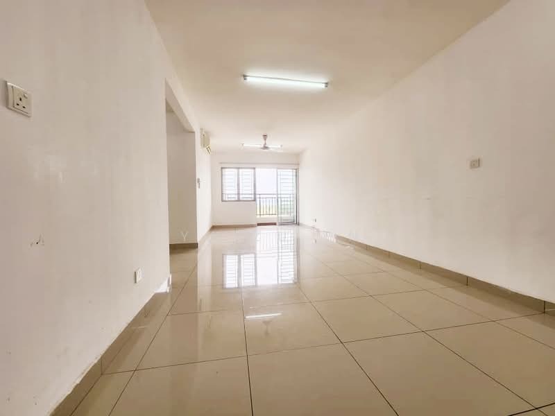 Servis Apartment untuk Disewa di Sentrovue - Yu Zu En - Living Room - PropertyGuru.com.my
