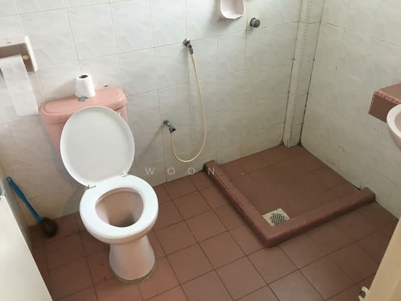 Hotel / Resort for Rent in Melaka City (Melaka) - Woon . - Bathroom - PropertyGuru.com.my