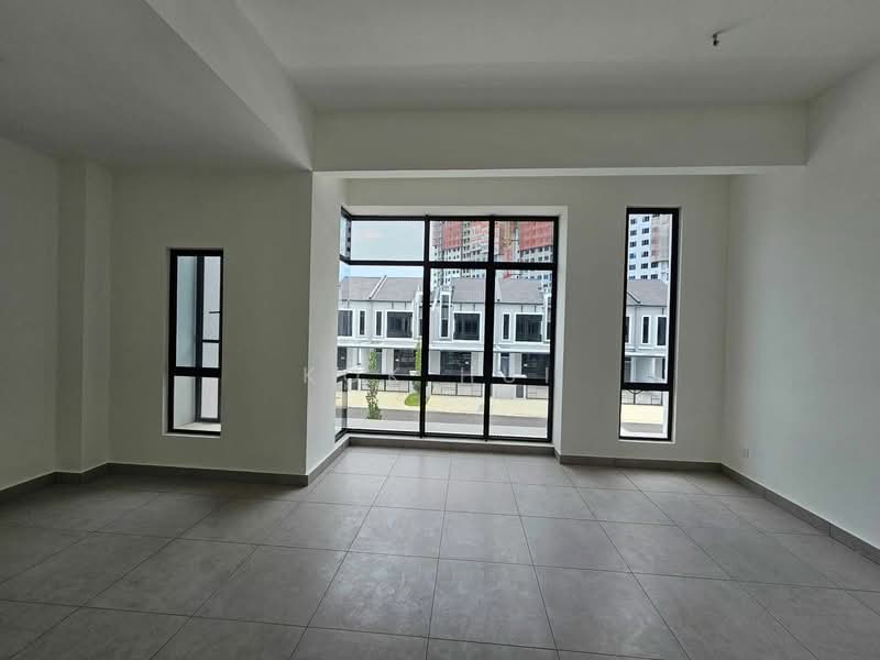 2-storey Terraced House for Sale in Setia Eco Cascadia (Tebrau) - Kok Hui - Living Room - PropertyGuru.com.my