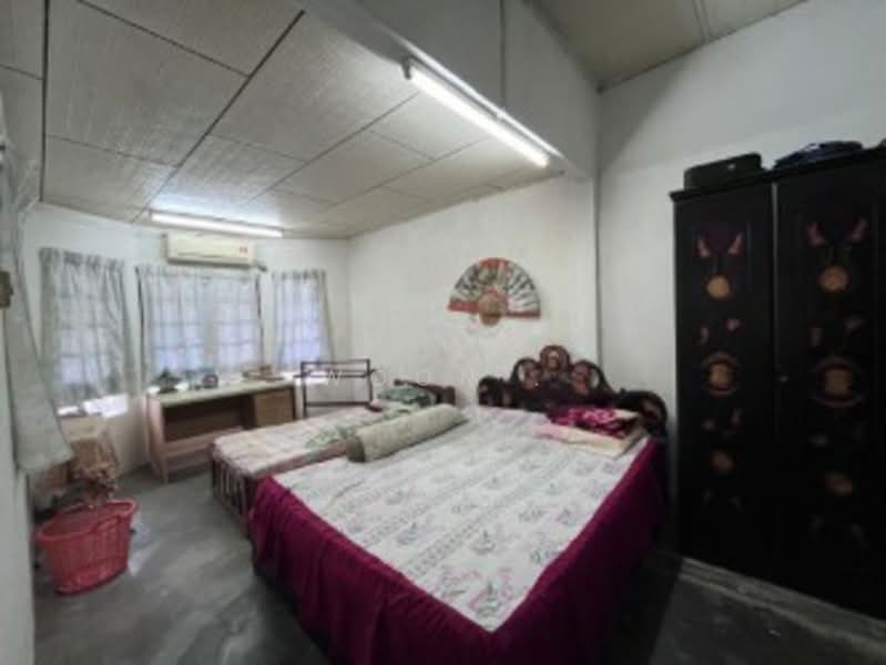 1-storey Terraced House for Rent in Ayer Keroh (Melaka) - Woon . - Bedroom - PropertyGuru.com.my