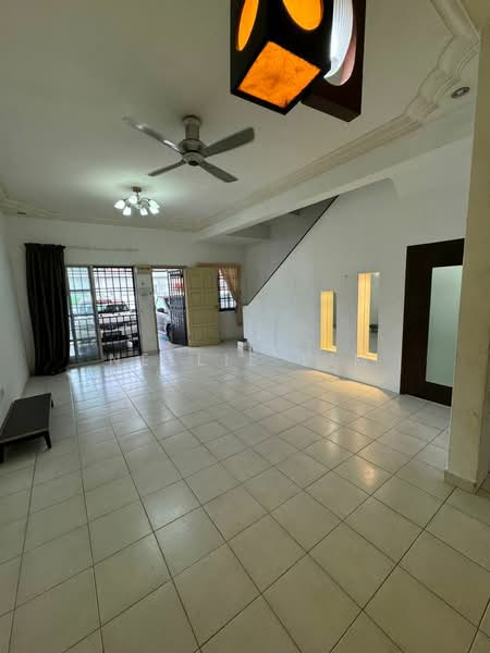 2-storey Terraced House for Sale in Taman Setia Indah (Tebrau) - Nellie Lim - Living Room - PropertyGuru.com.my