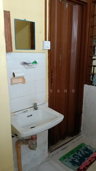 Flat for Sale at Sun Moon City - Kaze Kang - Bathroom - PropertyGuru.com.my