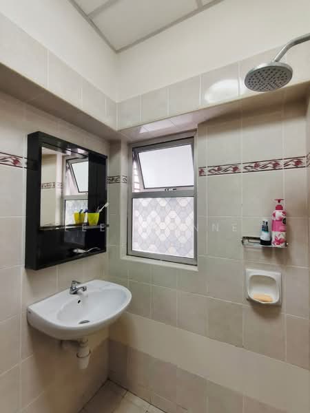 Untuk Disewa - Kelana Mahkota