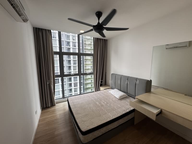 Condominium for Rent at Lakefront Residence - Jason Chiam - 2ND BEDROOM - PropertyGuru.com.my