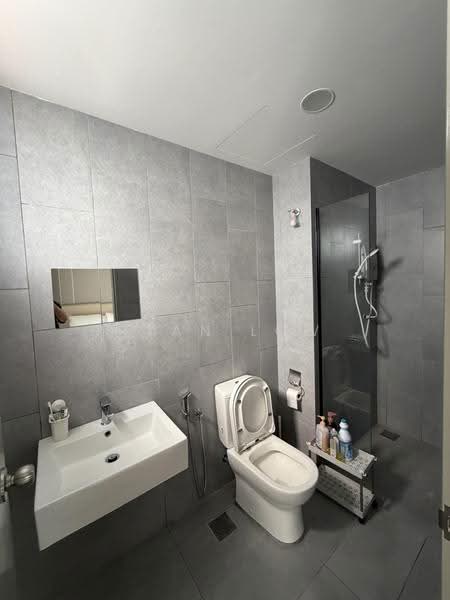 Service Residence for Sale at M Vertica - Ryan Low - Bathroom - PropertyGuru.com.my