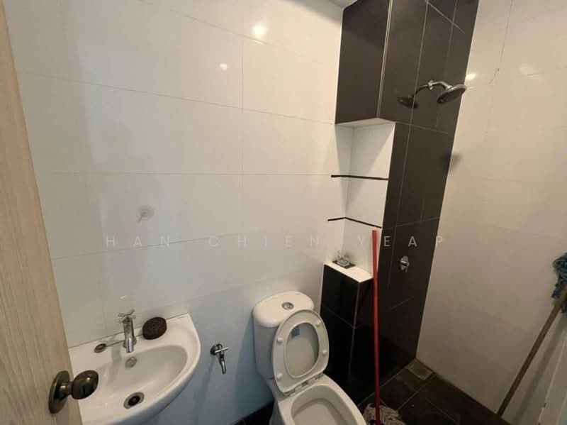 Condominium for Sale at The Clovers - Han Chien Yeap - Bathroom - PropertyGuru.com.my