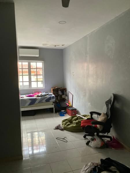 2-storey Terraced House for Sale in Kajang (Selangor) - Lawrence Tian - Bedroom - PropertyGuru.com.my
