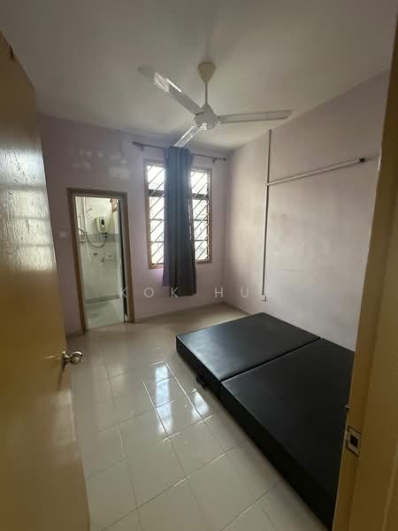 2-storey Terraced House for Sale in Bandar Baru Permas Jaya (Permas Jaya) - Kok Hui - Bedroom - PropertyGuru.com.my