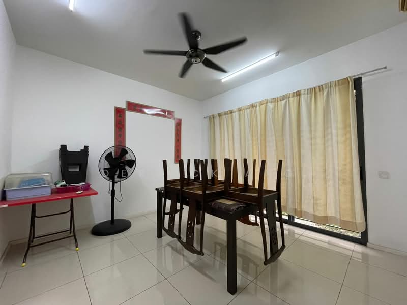 Rumah Teres 3-Tingkat untuk Dijual di Kota Emerald (Rawang) - Derrick Ang - Dining Room - PropertyGuru.com.my