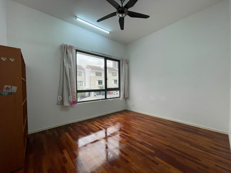 Rumah Teres 3-Tingkat untuk Dijual di Kota Emerald (Rawang) - Derrick Ang - Bedroom - PropertyGuru.com.my