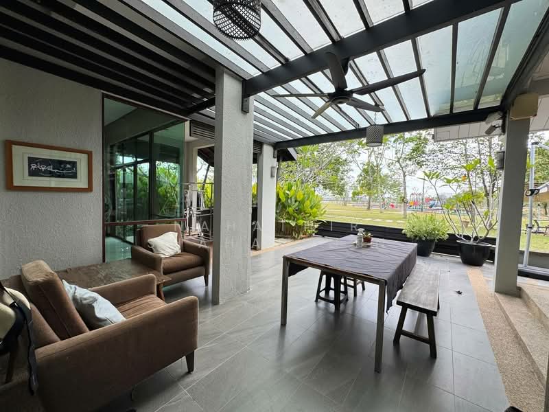 Bungalow for Sale in Bukit Jelutong (Shah Alam) - Nahathir Shahabudin - Exterior - PropertyGuru.com.my