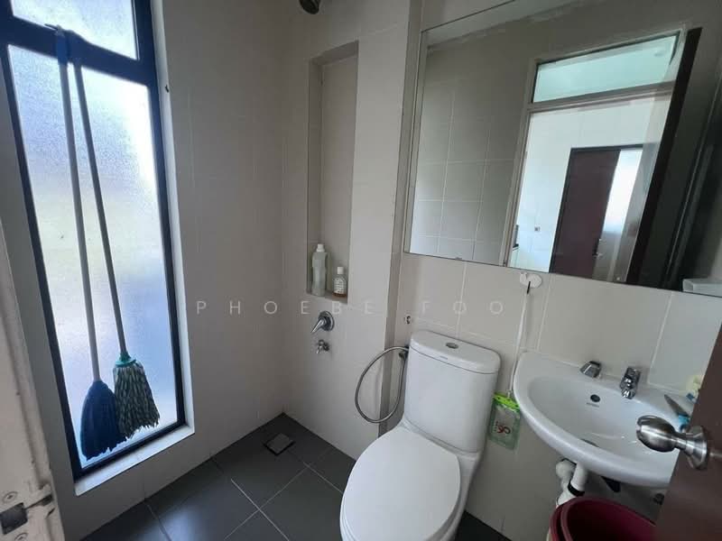 2-storey Terraced House for Rent in East Ledang (Iskandar Puteri (Nusajaya)) - Phoebe Foo - Bathroom - PropertyGuru.com.my