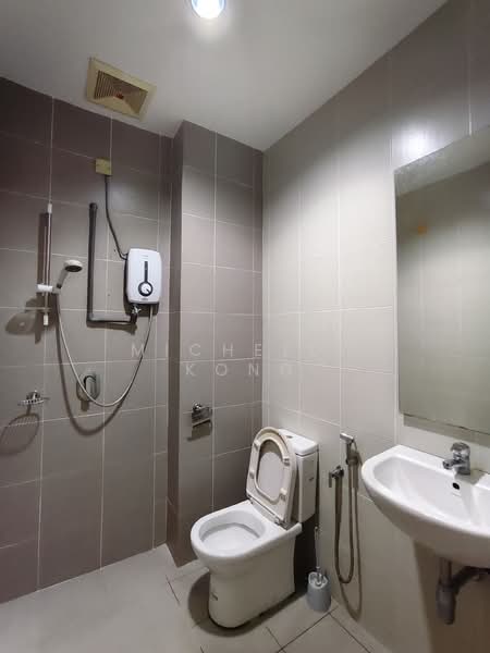 Semi-Detached House for Rent in Puchong (Selangor) - Michelle Kong - Bathroom - PropertyGuru.com.my