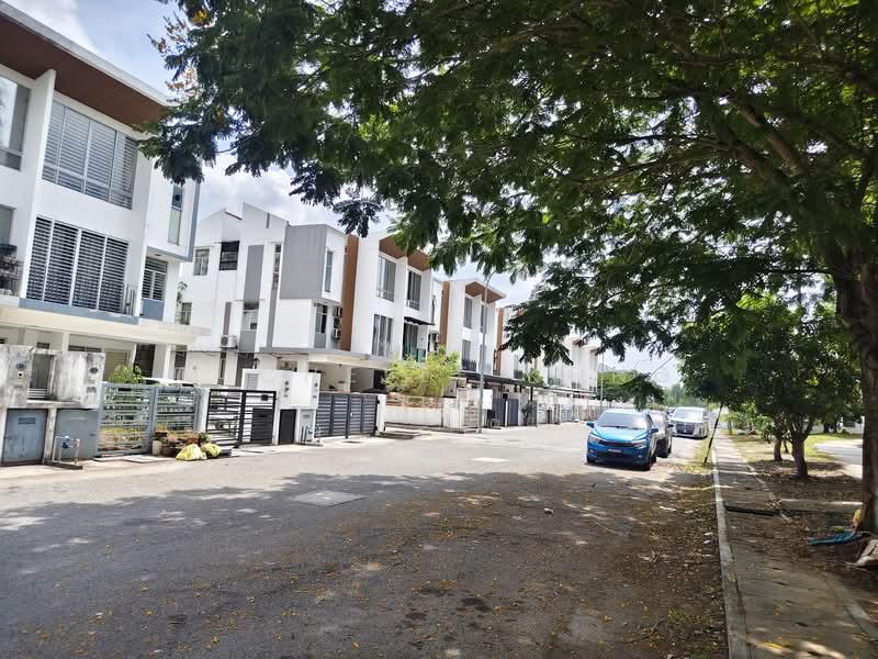 Semi-Detached House for Rent in Puchong (Selangor) - Michelle Kong - Exterior - PropertyGuru.com.my