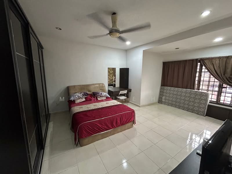2-storey Terraced House for Sale in Permas Jaya (Johor Bahru) - Michelle He - Bedroom - PropertyGuru.com.my