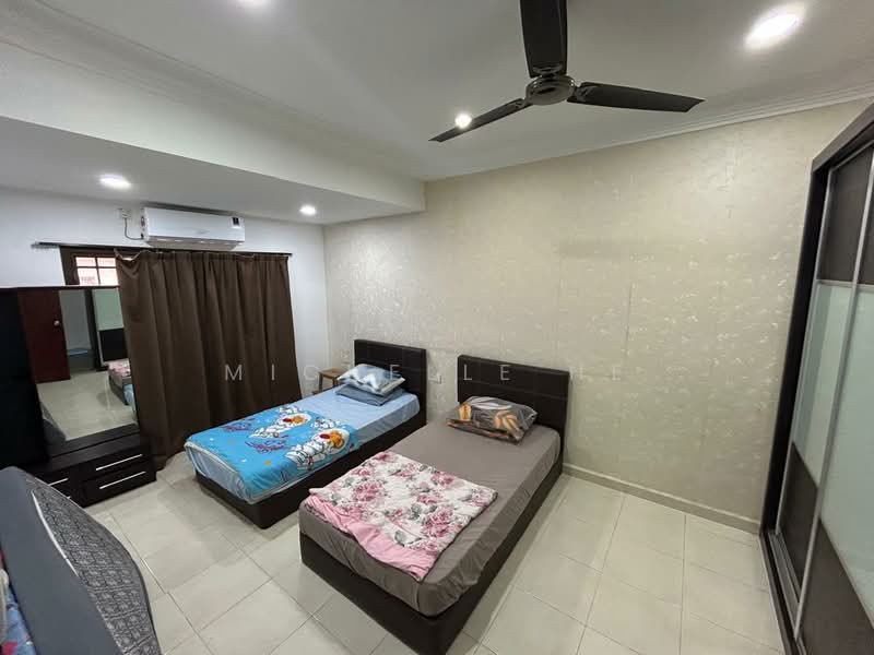2-storey Terraced House for Sale in Permas Jaya (Johor Bahru) - Michelle He - Bedroom - PropertyGuru.com.my