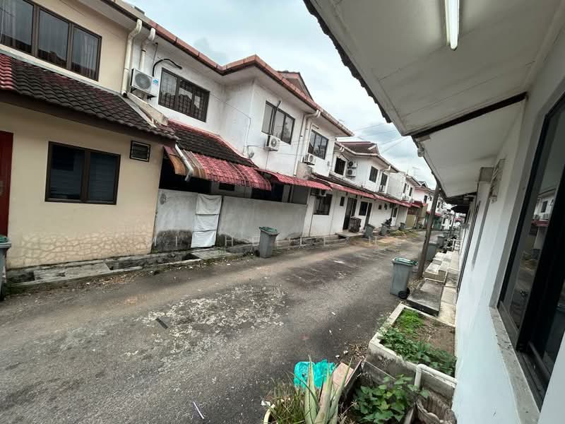 2-storey Terraced House for Sale in Permas Jaya (Johor Bahru) - Michelle He - Exterior - PropertyGuru.com.my