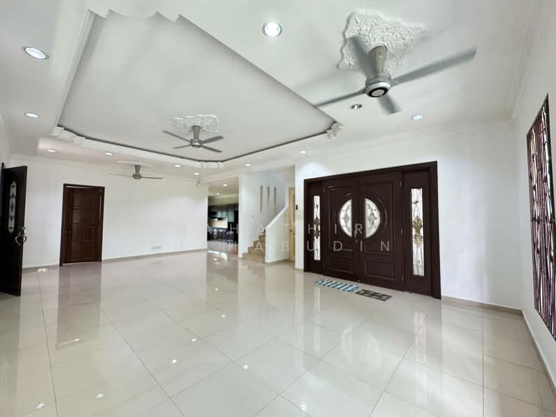 Subang Alam untuk Untuk Dijual - RM 1,350,000, Apr 2026 - Living Room - PropertyGuru.com.my