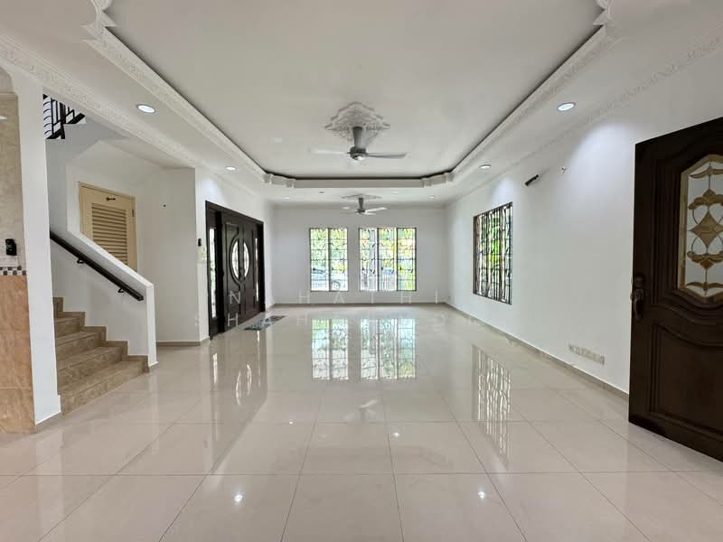 Subang Alam untuk Untuk Dijual - RM 1,350,000, Apr 2026 - Living Room - PropertyGuru.com.my