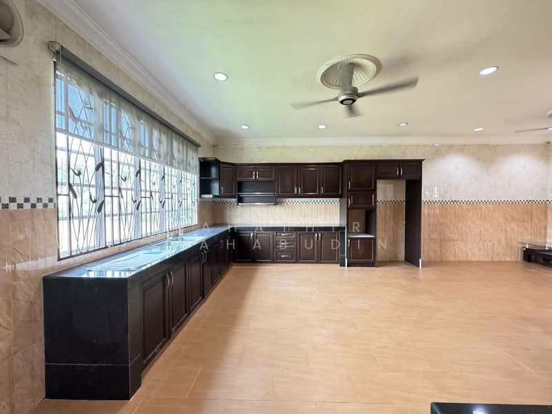 Subang Alam untuk Untuk Dijual - RM 1,350,000, Apr 2026 - Kitchen - PropertyGuru.com.my