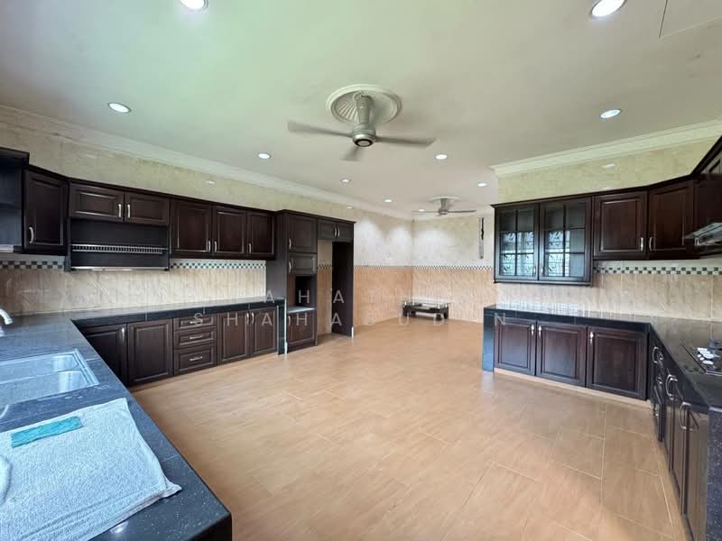 Subang Alam untuk Untuk Dijual - RM 1,350,000, Apr 2026 - Kitchen - PropertyGuru.com.my