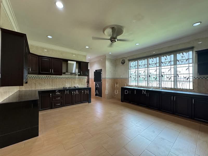 Subang Alam untuk Untuk Dijual - RM 1,350,000, Apr 2026 - Kitchen - PropertyGuru.com.my