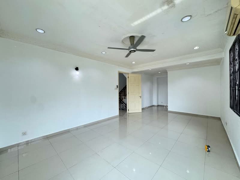 Subang Alam untuk Untuk Dijual - RM 1,350,000, Apr 2026 - Living Room - PropertyGuru.com.my