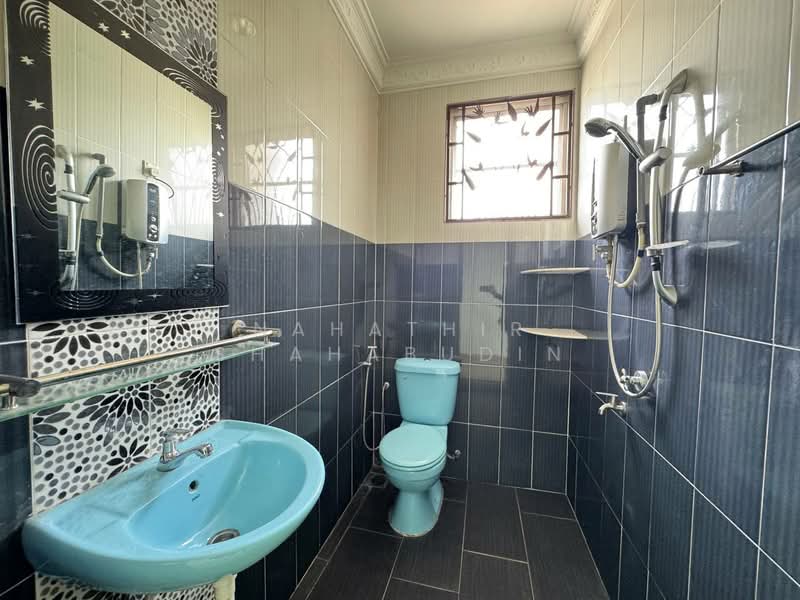 Subang Alam untuk Untuk Dijual - RM 1,350,000, Apr 2026 - Bathroom - PropertyGuru.com.my